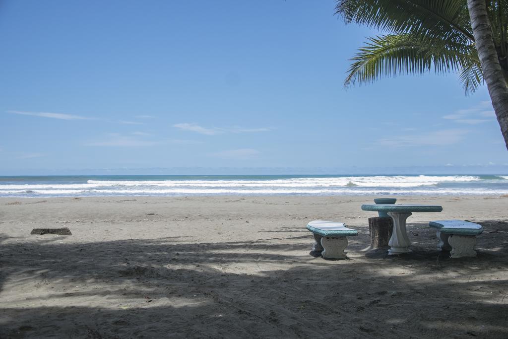 Pelican Beachfront Hotel Esterillos Este Exterior foto